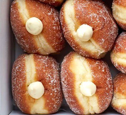 What Gives a Creme Brulee Donut Its Signature Crack?